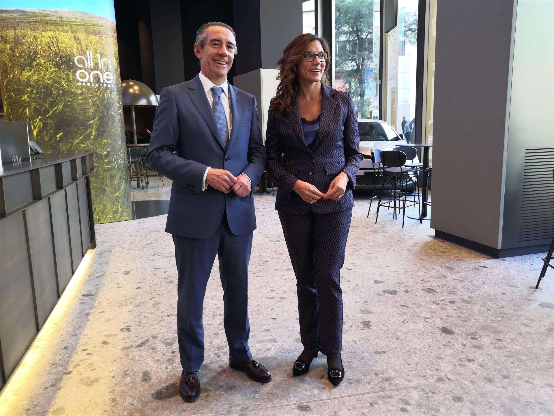 CaixaBank estrena un nuevo concepto de oficina en Barcelona, con más de 3.000 metros cuadrados