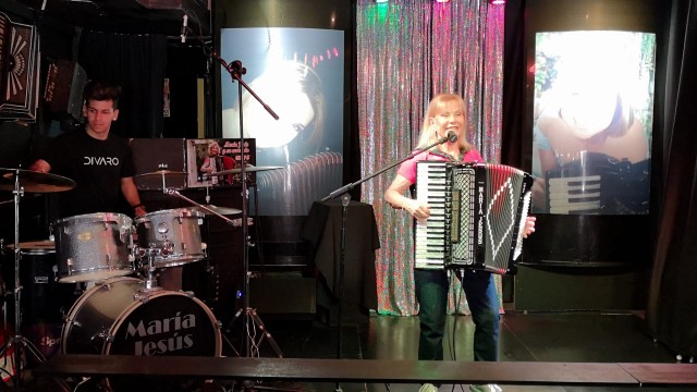 María Jesús y su acordeón deja Benidorm: 
