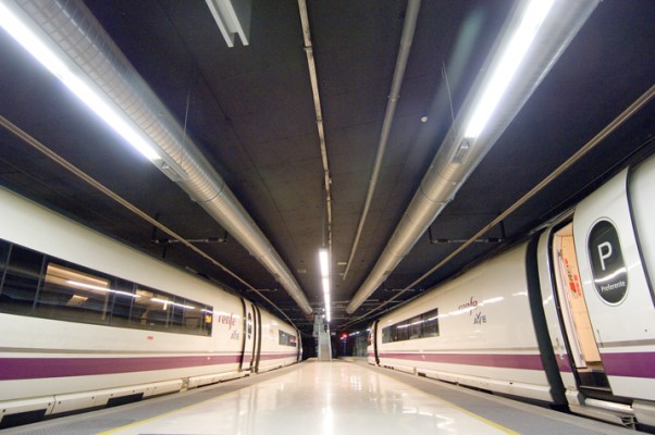 Adif acepta dos ofertas más para competir con Renfe recibidas con retraso por un fallo informático