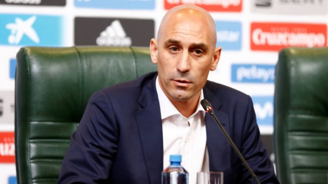 Los equipos de Segunda B recibirán un fijo de 100.000 euros de la Federación Española