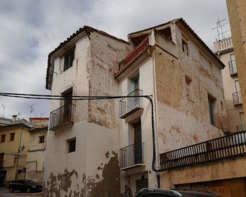 Segorbe demolerá dos casas para ampliar la calle Santo Domingo y crear un espacio de recreo