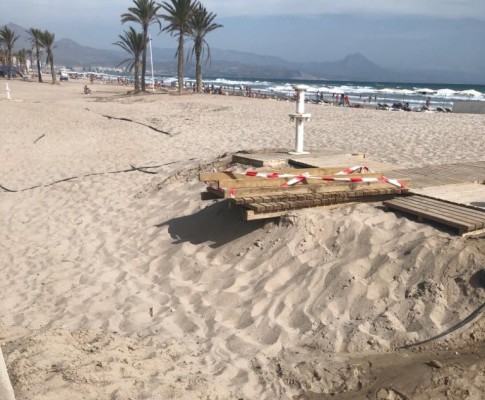 Turismo inicia la adecuación de la Playa de San Juan tras los temporales de septiembre