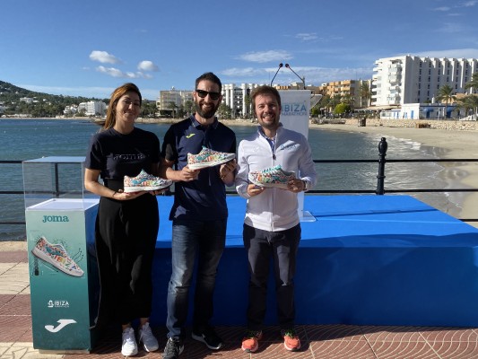 Dani Rovira presenta las nuevas zapatillas oficiales Joma Ibiza Marathon