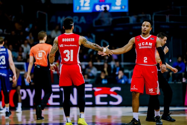 Por fin una victoria del UCAM CB con 33 'puntazos' de Booker en Andorra (86-89)