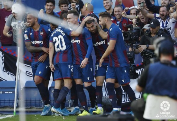 El Levante se gusta y arrolla al Barça
