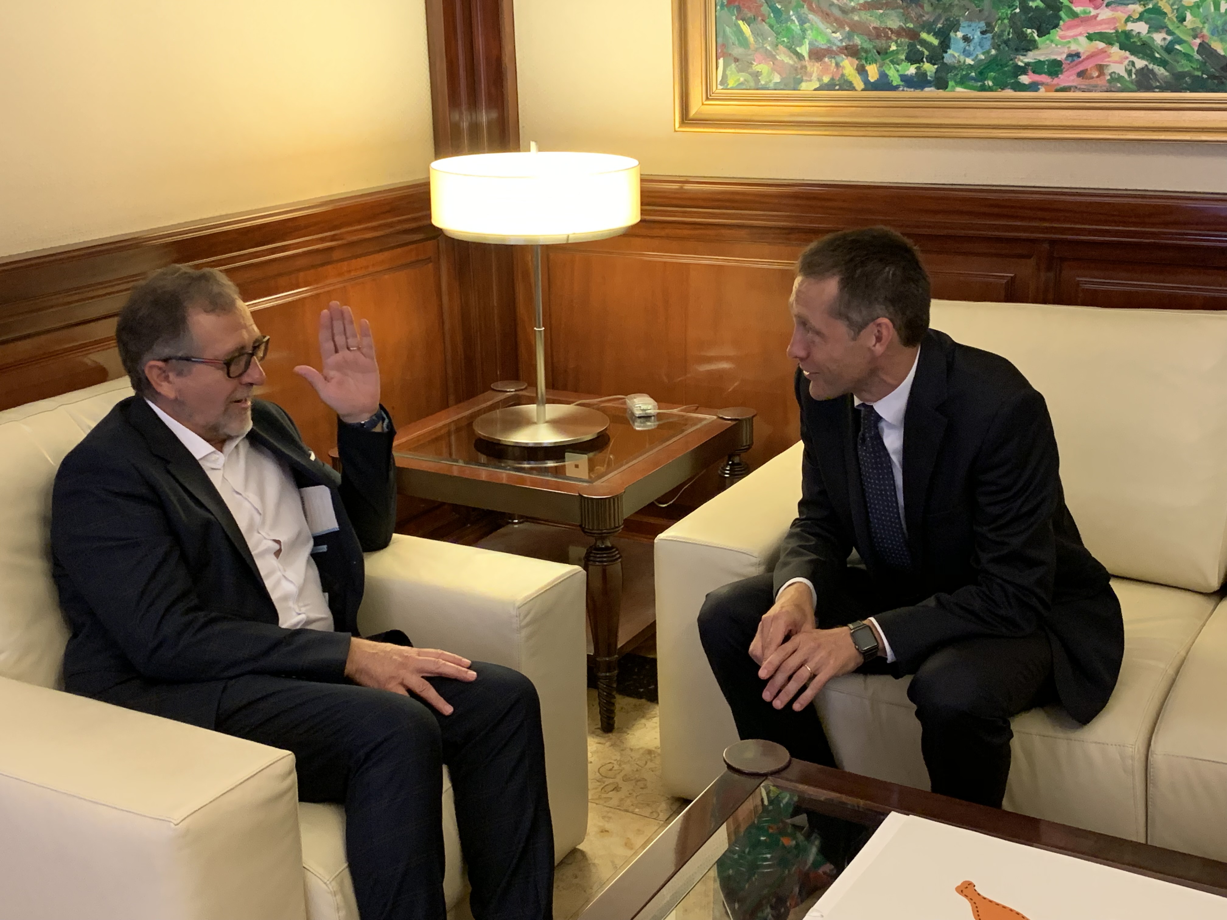  XIOB Grup y Civicons pide a la Diputación que ponga en valor el factor local de las empresas