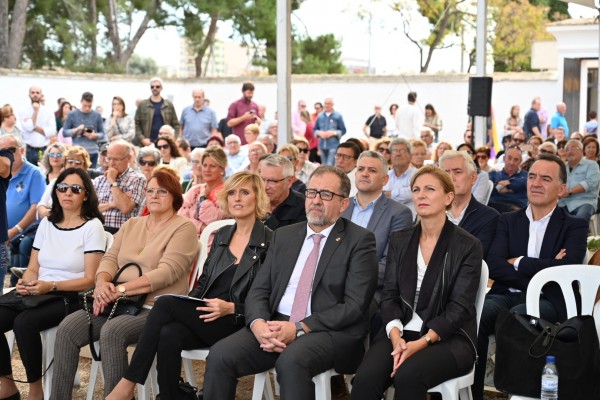 Castelló se vuelca con el acto para rendir homenaje a las víctimas de la represión franquista 