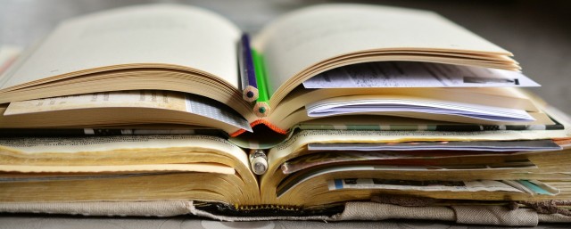 Bufet llibre
