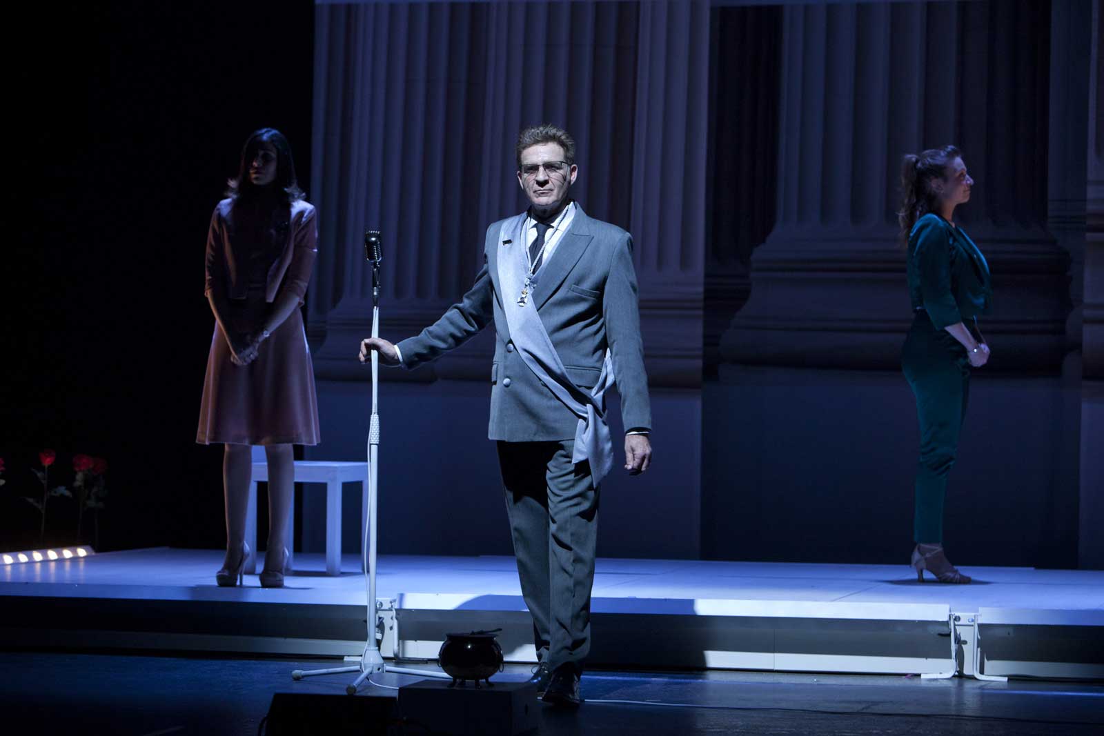 El TAC del Catarroja recibe noviembre con comedia, música y mentalismo 