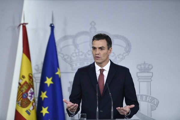 Pedro Sánchez cancela su visita a Los Alcázares por un problema con el avión