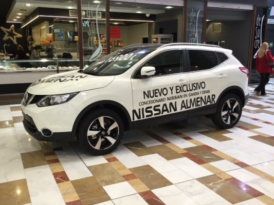 Nissan Almenar expone el Qashqai en el Centro Comercial Portal de la Marina