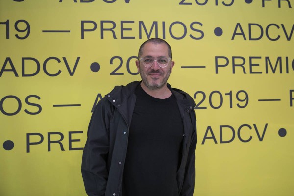 Dídac Ballester gana el Red Dot Brand & Communication Award por el diseño de Expormim