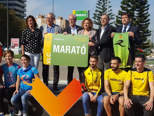 València inaugura la ‘Plaça de la Marató’, su icónico punto de origen