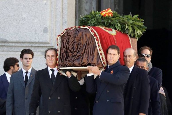 La exhumación por la culata