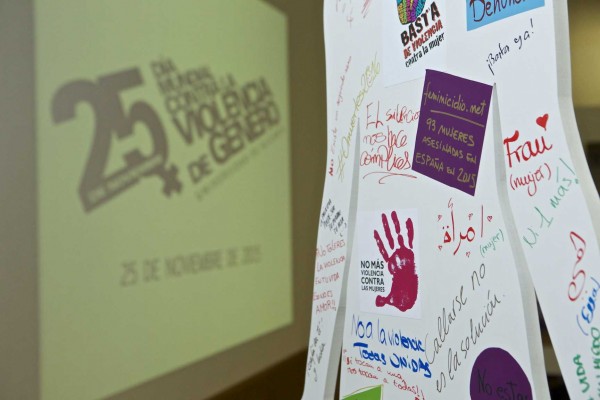 La UA convoca un concurso de 'apps' móviles contra la violencia de género
