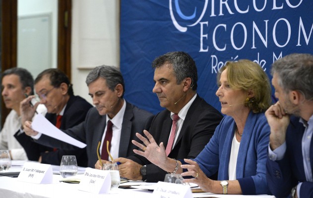 Primer debate electoral del 10-N: todos (incluida la izquierda) contra Pedro Saura