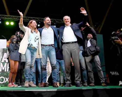 La irrupción de Més Compromís y el auge de Vox en Castellón encienden las alarmas en Podem y Cs  
