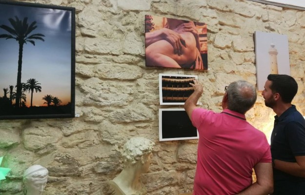 'Detalles', una exposición de objetos escondidos que salen a 