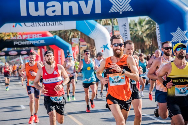 15.440 corredores en meta marcan un nuevo récord de participación en el Medio Maratón Valencia