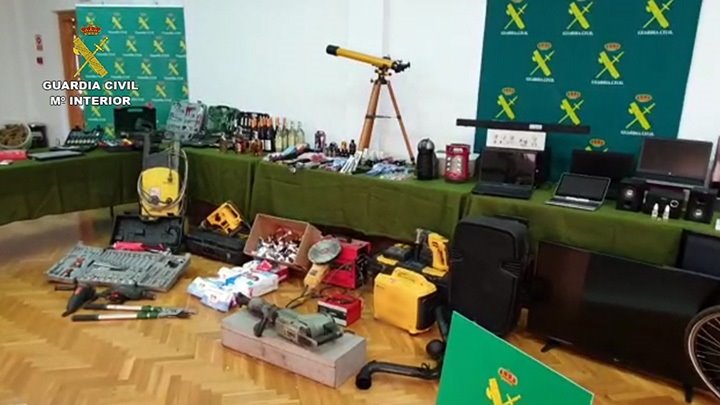 Detenidas en Castellón ocho personas por más de 150 robos en edificios públicos y colegios de 13 provincias