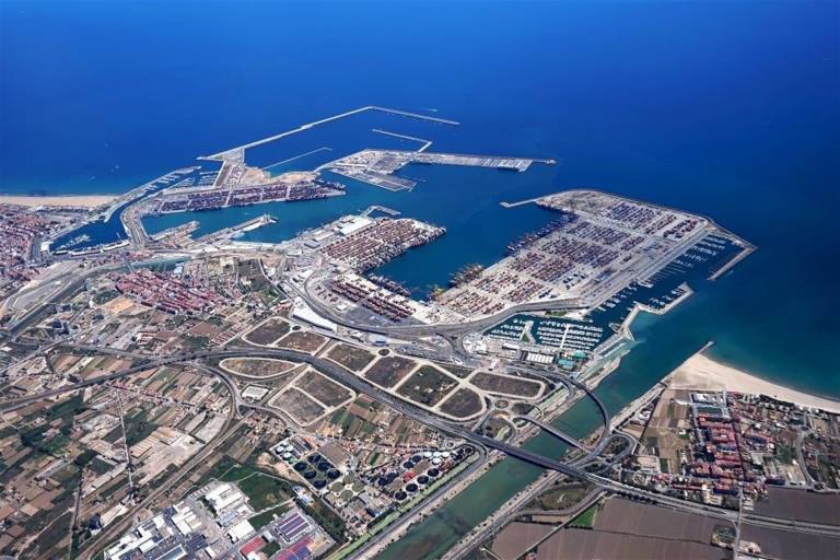 Los vecinos de València respaldan una nueva DIA para la ampliación del puerto
