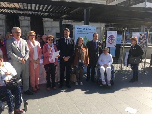 El bipartito mantiene la moción sobre 'el procés' porque 