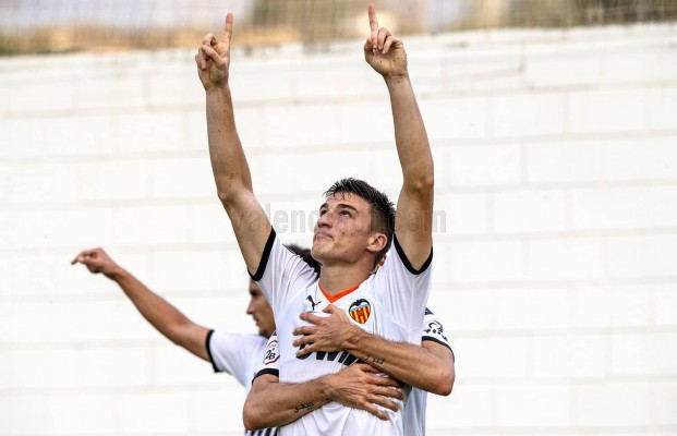 El VCF Mestalla busca ante el Prat la primera victoria en casa 