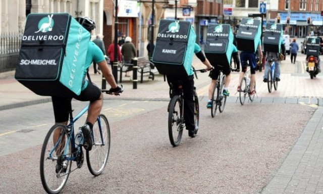 Deliveroo, la compañía digital de servicio de a domicilio, comienza este viernes a operar en Elche