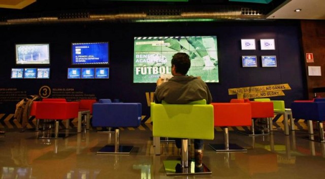 Fampa Castelló Penyagolosa exige una ley que prohíba abrir casas de apuestas junto a colegios