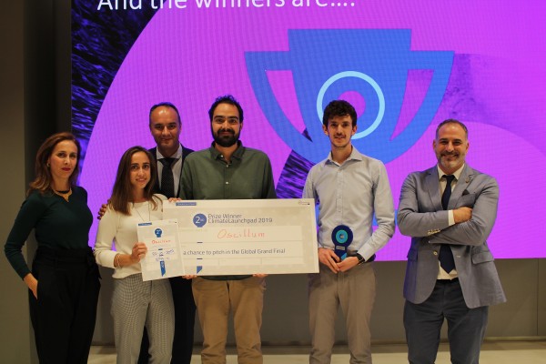 Un equipo de Elche, Oscillum, segunda mejor ecoidea de España pos sus etiquetas inteligentes