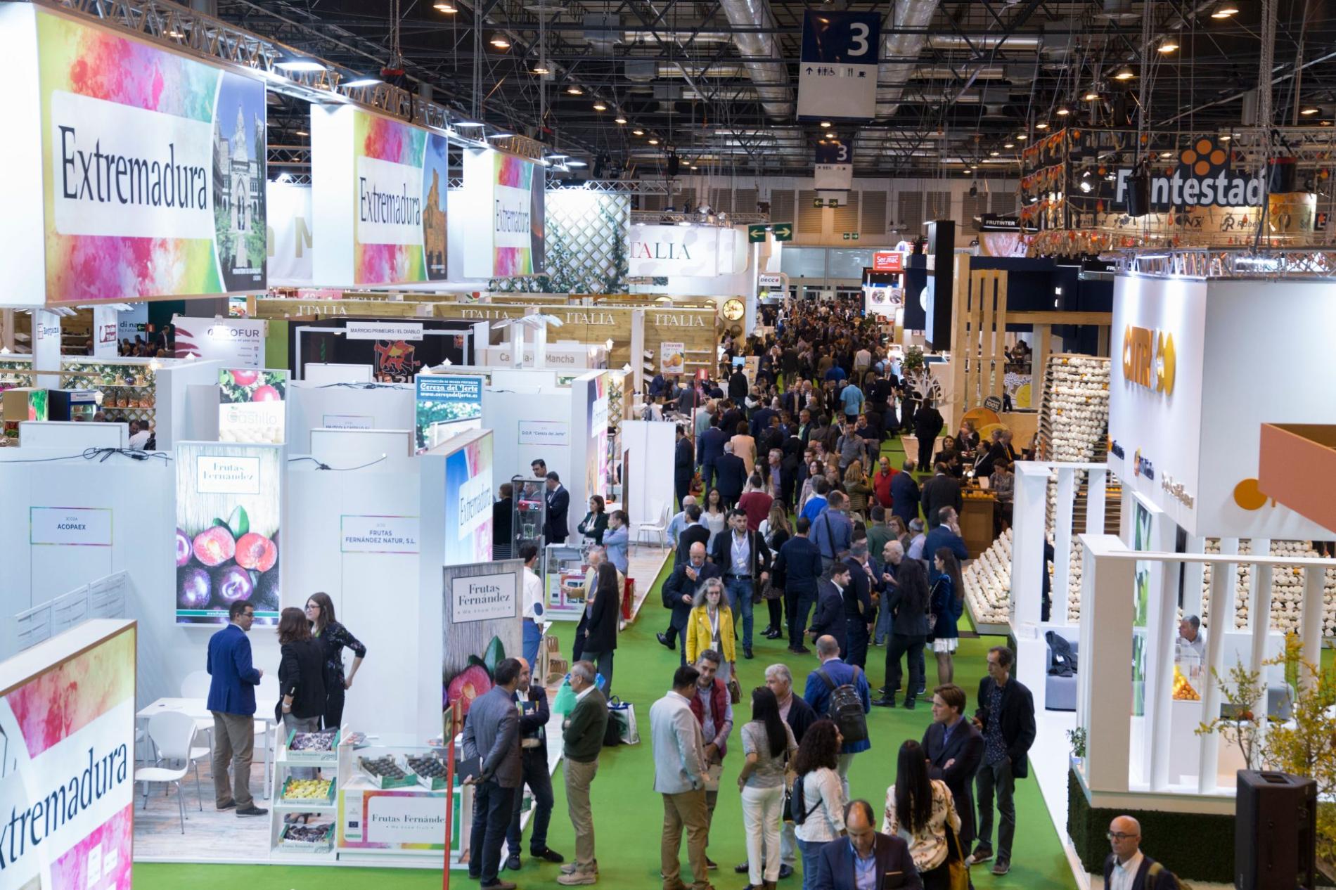 El tráfico de productos frescos en el Puerto de Valencia crece un 21% y roza las 800.000 toneladas