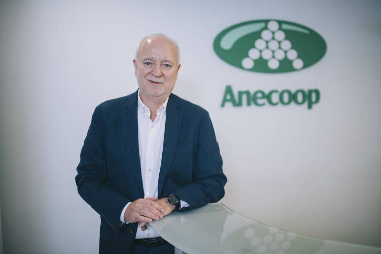 Anecoop alcanza el 50% de la producción española de kaki tras incorporar a Coagri