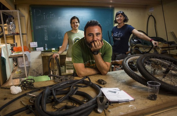 Bicis per a totes! Trencar barreres sobre dos rodes