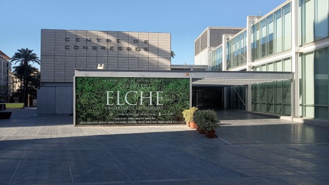 El Partido Popular de Elche denuncia la situación de la cafetería del Centro de Congresos
