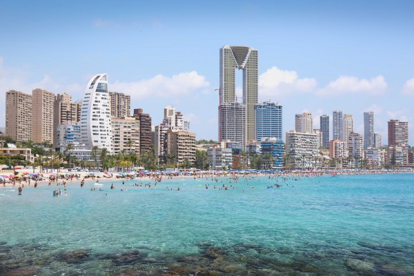 Las 44 viviendas del Delfín Tower de Benidorm ya tienen 180 interesados: espera la licencia de obras 