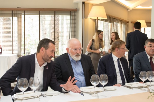 Timmermans destaca que lo importante de la candidatura 2030 es que Elche transforme su modelo productivo