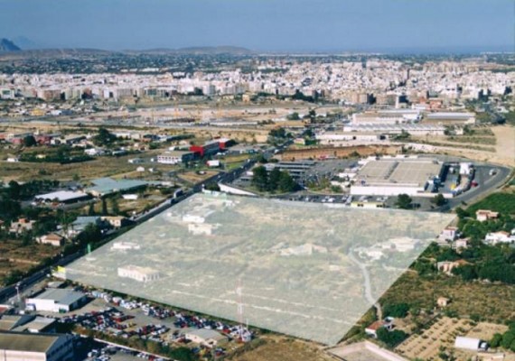 Conforama y Foster's Hollywood se instalarán en la gran parcela comercial junto a Carrefour en Elche 