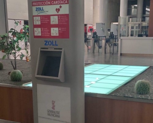 Fallece un hombre en los juzgados de València de un infarto tras fallar el desfibrilador
