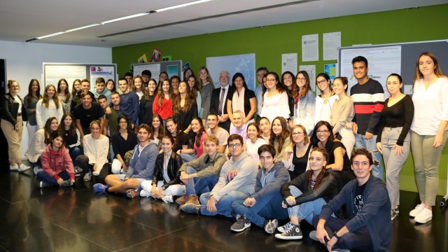 CEU celebra el día del patrón de Medicina con una exposición sobre ciencia y salud