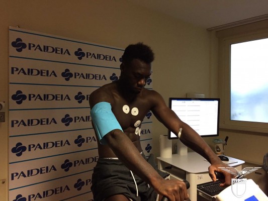 Caicedo pasa la revisión médica con el Lazio