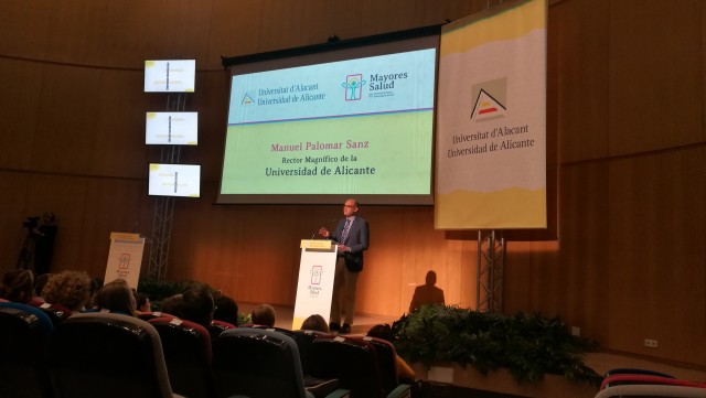 El rector de la UA pide explicaciones a Sanidad por cuestionar el plan de prácticas del Grado de Medicina 
