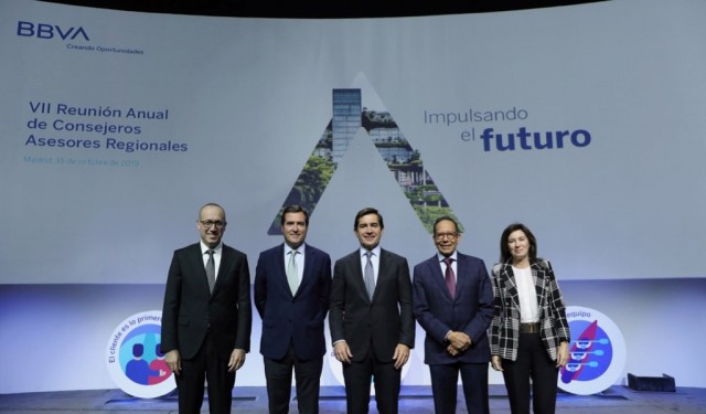 Carlos Torres Vila recibe a los consejeros asesores valencianos de BBVA en España