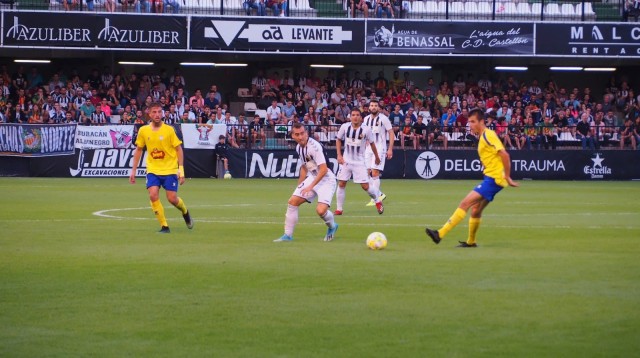 Cano lamenta la falta de control del Castellón en las segundas partes