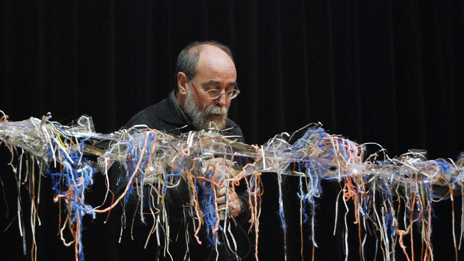 Crear arte solo con el cuerpo o unas cerillas: Castelló acoge unas jornadas sobre performance