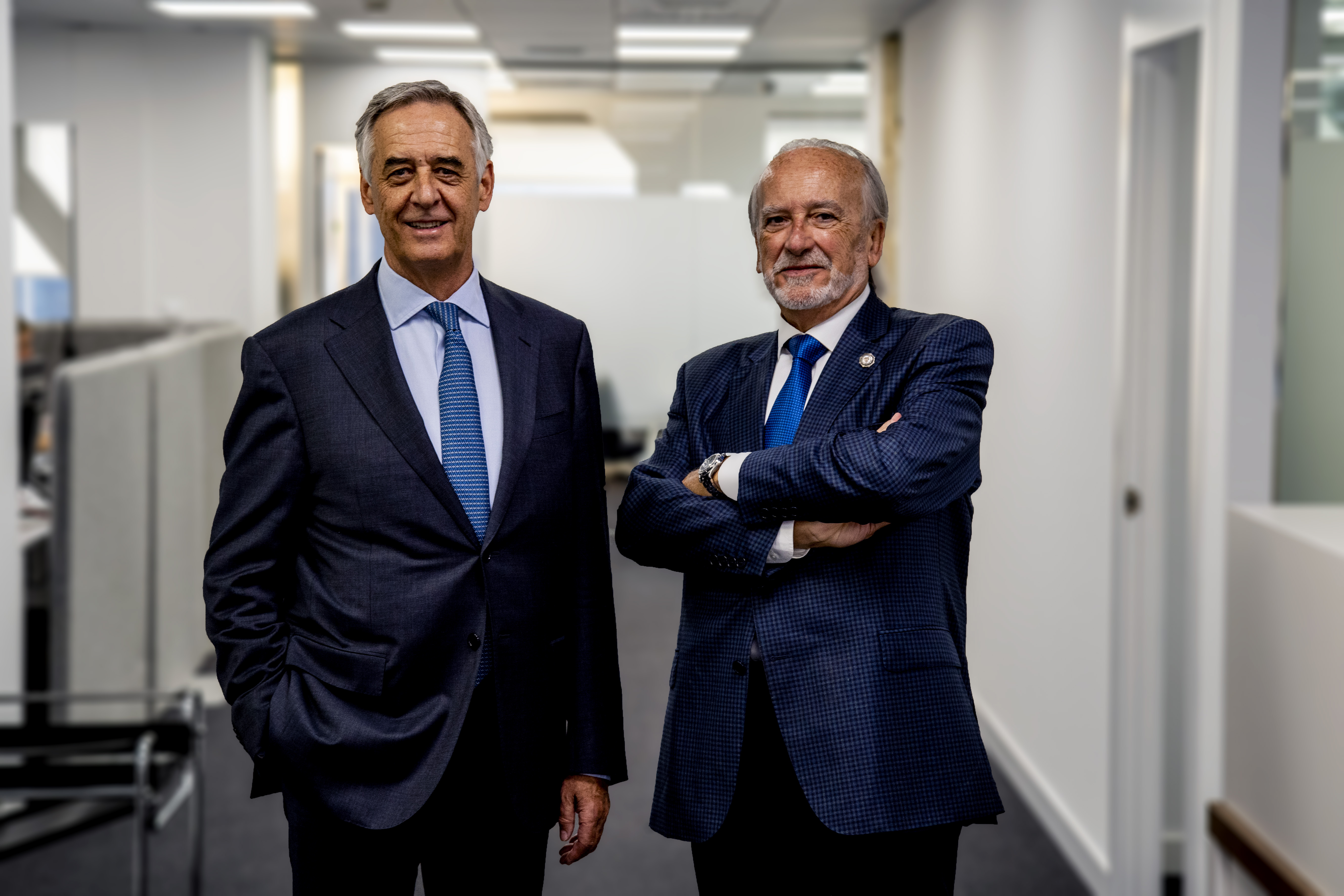 Jaime Olleros, Socio Director de Andersen Tax & Legal en
España, y Manuel Calvé. - 