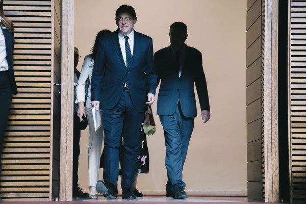 El Botànic II recurre al voto telemático de Rosa Pérez para salvar a Ximo Puig de ser investigado