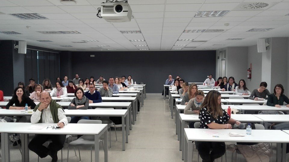 Los opositores docentes tendrán que acreditar el C1 de valenciano 