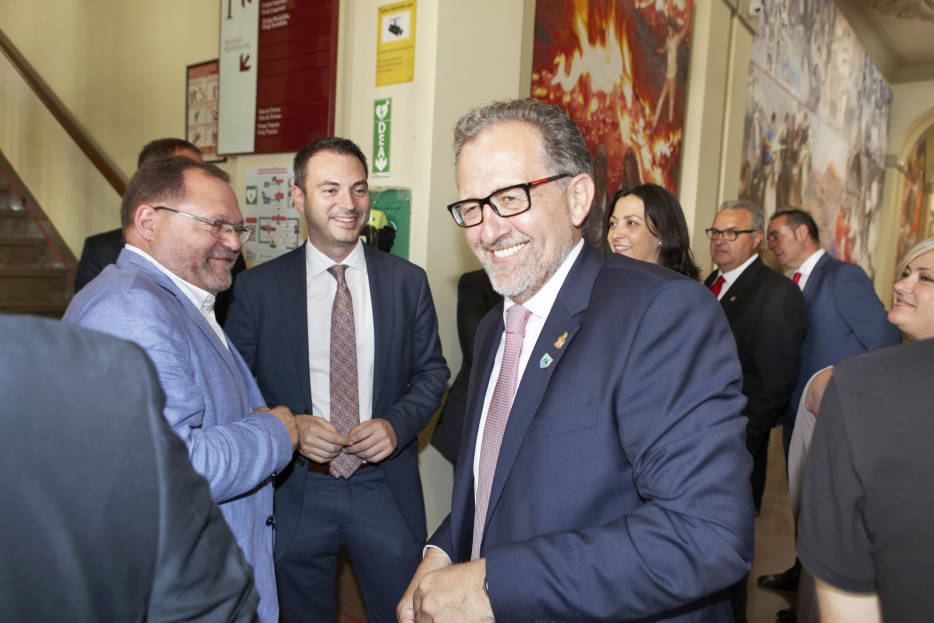 El presidente de la Diputación califica de 