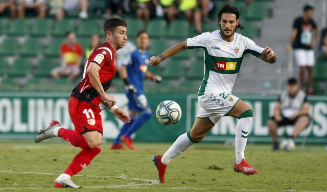 El Elche pierde a Juan Cruz un mes