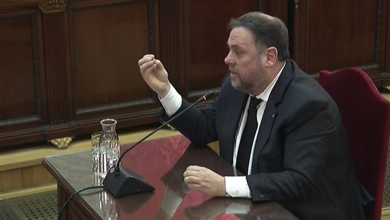 Compromís lamenta el fallo y Cantó les acusa de estar al lado de los golpistas